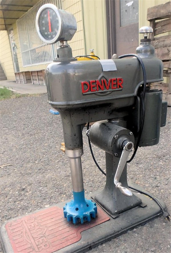 DENVER Model D12 Laboratory Flotation Machine with 1/4 HP (0.18 kW) Motor